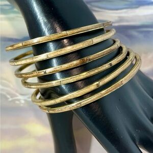 Vintage 1970s Horn Inlaid Thin Bracelets (6)